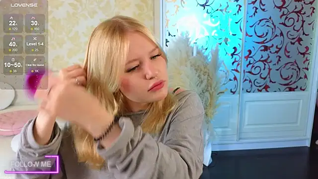 Mila wxw online show from 11/27/25, 12:40