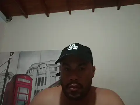 Snapshot of Ramses_36 chatting on 11/09/25, 12:20 Ramses 36 online show from 11/09/25, 12:20