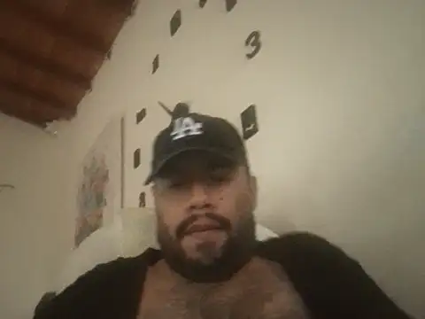 Snapshot of Ramses_36 chatting on 11/30/25, 01:48 Ramses 36 online show from 11/30/25, 01:48