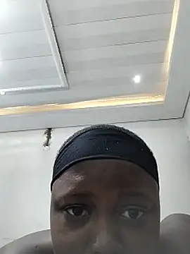 SweetSavage18 online show from 03/11/26, 09:10