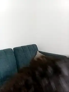 Ari 1217 online show from 12/16/25, 12:04