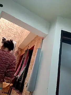 PaulinaLondra2 online show from 12/05/25, 12:03