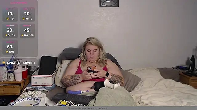 xoxostoneybabe online show from 11/10/25, 06:45