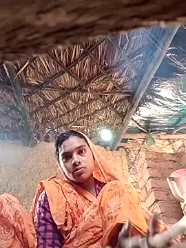 Snapshot of Kalpna_bb chatting on 12/14/25, 03:23 Kalpna bb online show from 12/14/25, 03:23