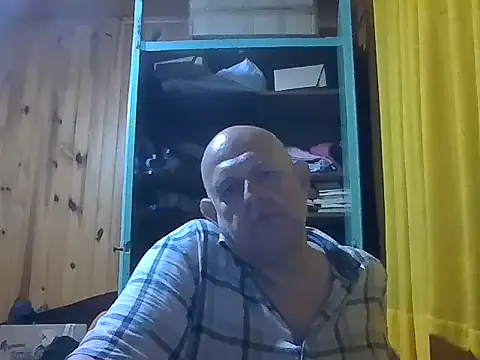 Snapshot of Karl1-85 chatting on 11/03/25, 07:20 Karl1-85 online show from 11/03/25, 07:20