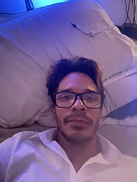 Snapshot of Antoniobiague chatting on 02/15/26, 02:19 Antoniobiague online show from 02/15/26, 02:19