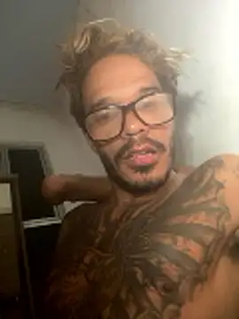 Snapshot of Antoniobiague chatting on 03/05/26, 03:57 Antoniobiague online show from 03/05/26, 03:57