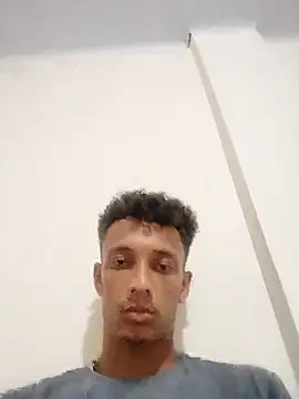 Snapshot of FLECKIN chatting on 11/08/25, 02:45 FLECKIN online show from 11/08/25, 02:45