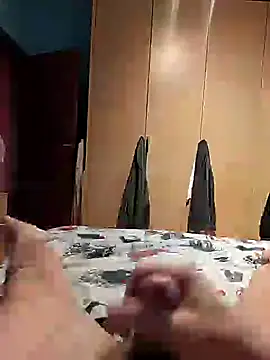 Snapshot of Cini75 chatting on 11/28/25, 06:38 Cini75 online show from 11/28/25, 06:38