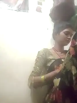 Snapshot of Jooli_cuty chatting on 11/13/25, 04:28 Jooli cuty online show from 11/13/25, 04:28