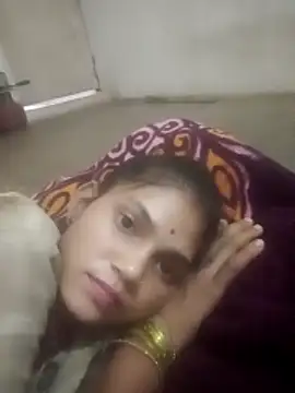 Snapshot of Jooli_cuty chatting on 11/16/25, 06:30 Jooli cuty online show from 11/16/25, 06:30