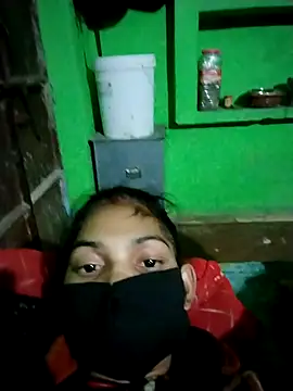 Snapshot of Jooli_cuty chatting on 01/13/26, 04:56 Jooli cuty online show from 01/13/26, 04:56