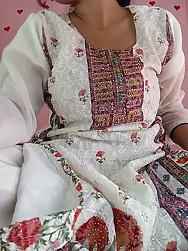 Saniya76 online show from 06/19/26, 03:49