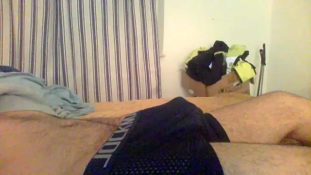 Snapshot of Camiin20 chatting on 02/15/26, 05:20 Camiin20 online show from 02/15/26, 05:20