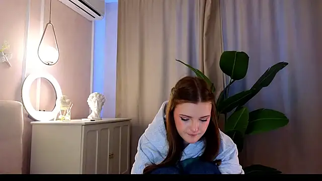 Snapshot of CathyCaldwell chatting on 02/28/26, 08:26 CathyCaldwell online show from 02/28/26, 08:26