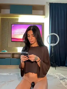 VickyM99 online show from 05/01/26, 04:55