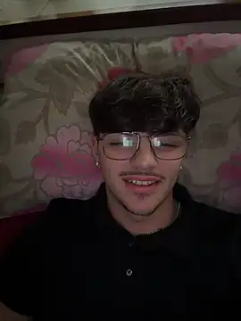 Snapshot of Lxx001@xh chatting on 11/07/25, 03:12 Lxx001xh online show from 11/07/25, 03:12