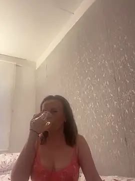 Sexy-Skye121 online show from 06/23/26, 08:51