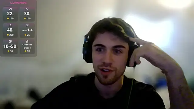 Snapshot of moneydollycams chatting on 01/17/26, 01:54 moneydollycams online show from 01/17/26, 01:54