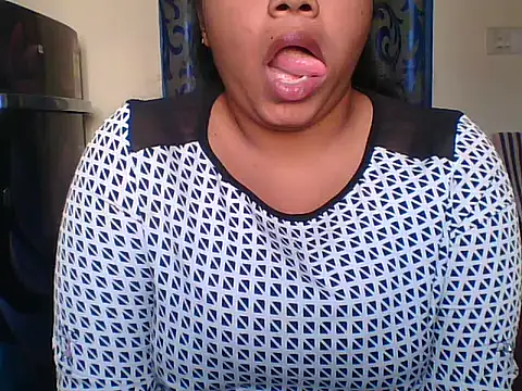 Snapshot of Mathi_cam chatting on 01/08/26, 04:15 Mathi cam online show from 01/08/26, 04:15