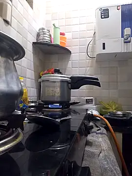 Snapshot of Mathi_cam chatting on 02/01/26, 01:20 Mathi cam online show from 02/01/26, 01:20