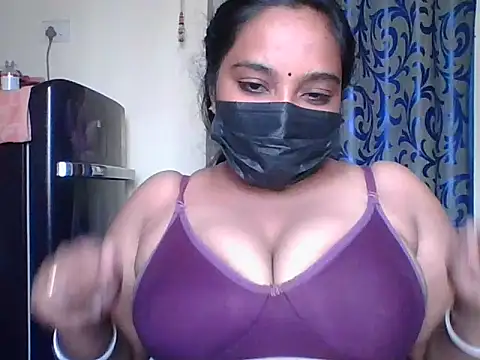 Snapshot of Mathi_cam chatting on 03/23/26, 09:46 Mathi cam online show from 03/23/26, 09:46