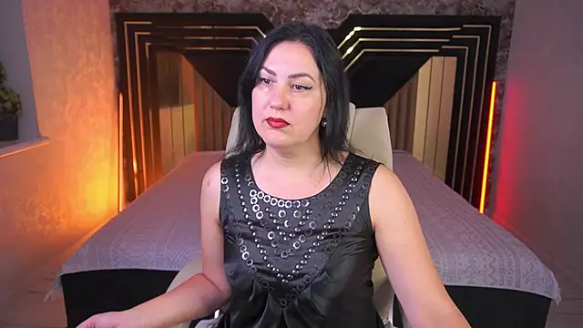 VelvetLuck online show from 06/24/26, 08:08