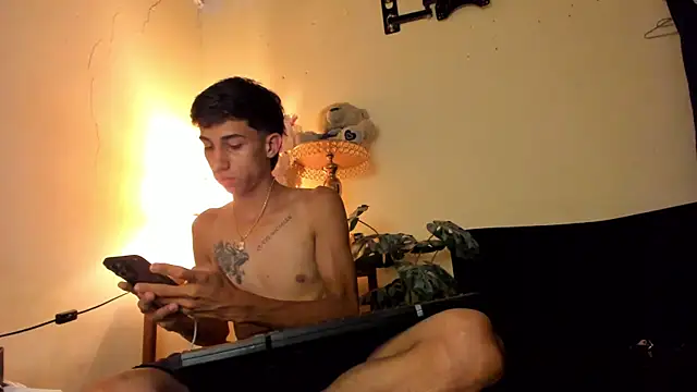 lucian davii online show from 12/15/25, 07:18