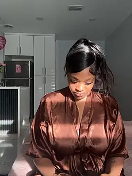 Snapshot of PrincessDreamm chatting on 02/20/26, 09:48 PrincessDreamm online show from 02/20/26, 09:48