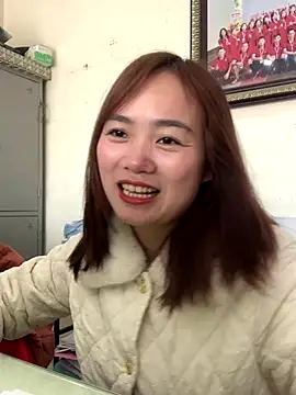 Snapshot of Bana-gibee chatting on 01/07/26, 06:49 Bana-gibee online show from 01/07/26, 06:49