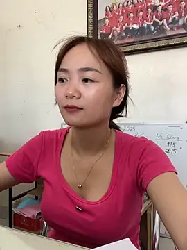 Snapshot of Bana-gibee chatting on 05/16/26, 02:19 Bana-gibee online show from 05/16/26, 02:19