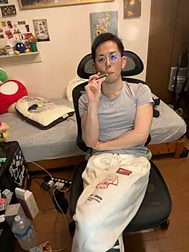 Snapshot of ippei0001 chatting on 11/08/25, 05:01 ippei0001 online show from 11/08/25, 05:01