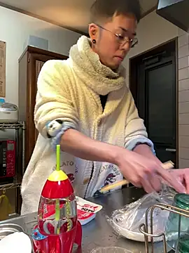 Snapshot of ippei0001 chatting on 01/11/26, 02:44 ippei0001 online show from 01/11/26, 02:44