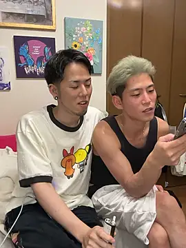 Snapshot of ippei0001 chatting on 04/29/26, 01:26 ippei0001 online show from 04/29/26, 01:26