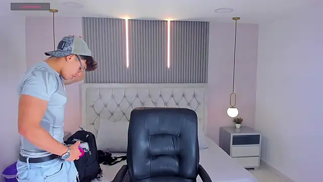 jhoumod 21  online show from 12/14/25, 03:12