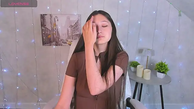 Ella Burns online show from 12/02/25, 10:09