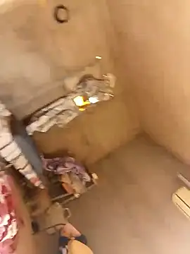 Snapshot of akram306 chatting on 11/12/25, 11:43 akram306 online show from 11/12/25, 11:43