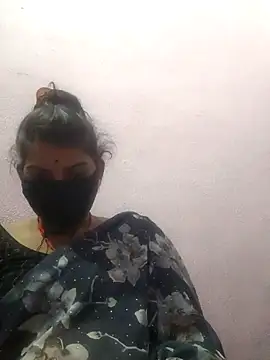 Tamanna hot online show from 11/17/25, 03:18