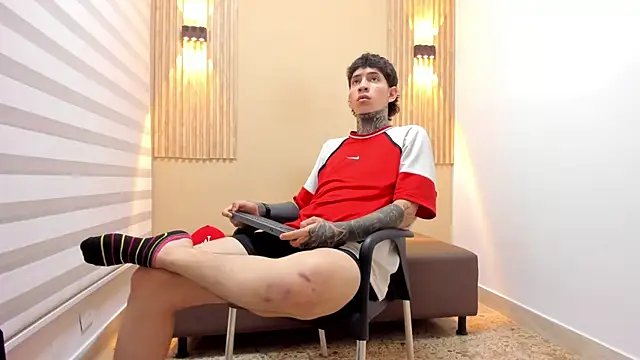 Snapshot of DANTE_ARMSTRONG chatting on 11/12/25, 03:51 DANTE ARMSTRONG online show from 11/12/25, 03:51