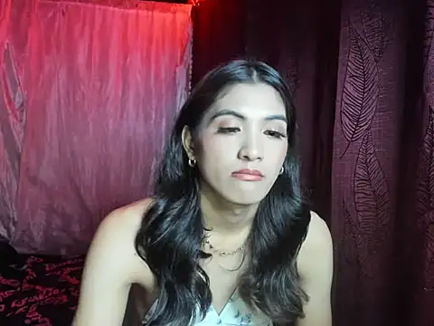 Snapshot of ursexykittykat_xx chatting on 11/19/25, 06:41 ursexykittykat xx online show from 11/19/25, 06:41