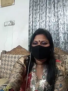 Snapshot of munni-506 chatting on 12/18/25, 07:53 munni-506 online show from 12/18/25, 07:53