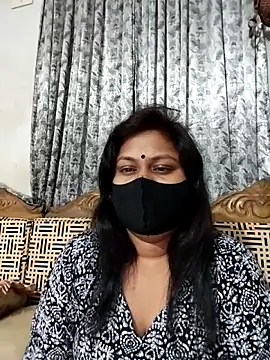 Snapshot of munni-506 chatting on 05/27/26, 10:29 munni-506 online show from 05/27/26, 10:29