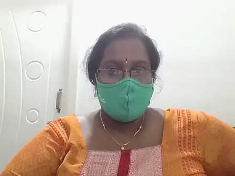 hootypriya online show from 11/14/25, 04:17