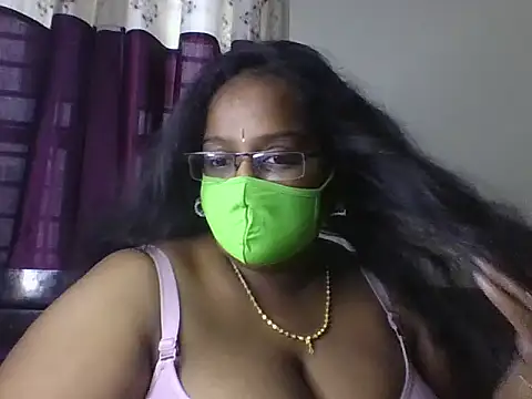 hootypriya online show from 05/09/26, 08:19