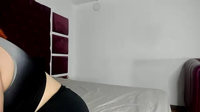 Snapshot of RossMildrey chatting on 06/09/26, 12:06 RossMildrey online show from 06/09/26, 12:06