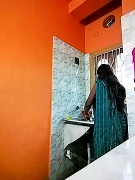 LoveLy-Soneya online show from 12/19/25, 01:23