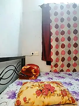 Snapshot of LoveLy-Soneya chatting on 02/15/26, 10:50 LoveLy-Soneya online show from 02/15/26, 10:50