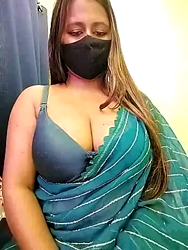 Snapshot of LoveLy-Soneya chatting on 03/09/26, 12:09 LoveLy-Soneya online show from 03/09/26, 12:09