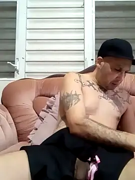 Snapshot of feoggt chatting on 02/04/26, 12:38 feoggt online show from 02/04/26, 12:38