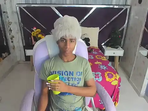 Santy bigcock 01 online show from 11/19/25, 02:00